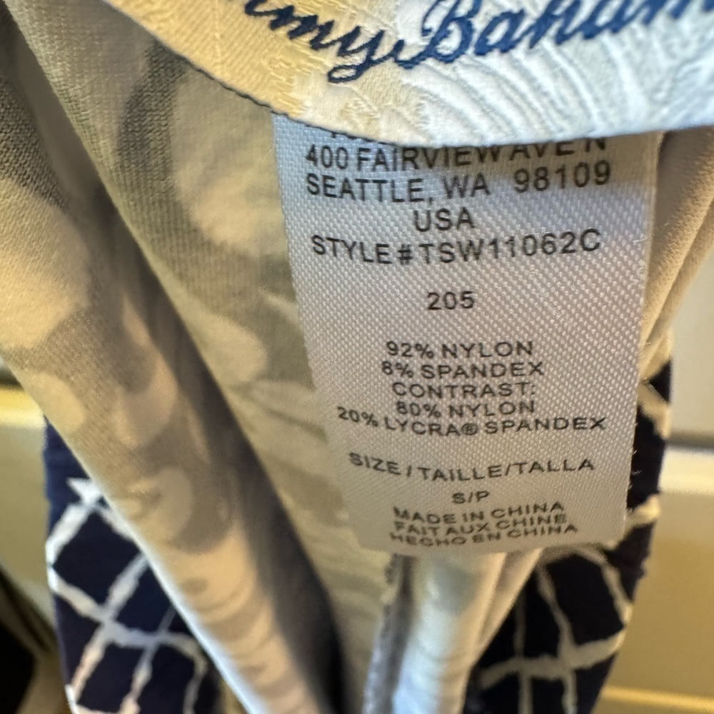Tommy Bahama Navy & White Patterned pocketed cover up Swimming board shorts - Picture 4 of 4